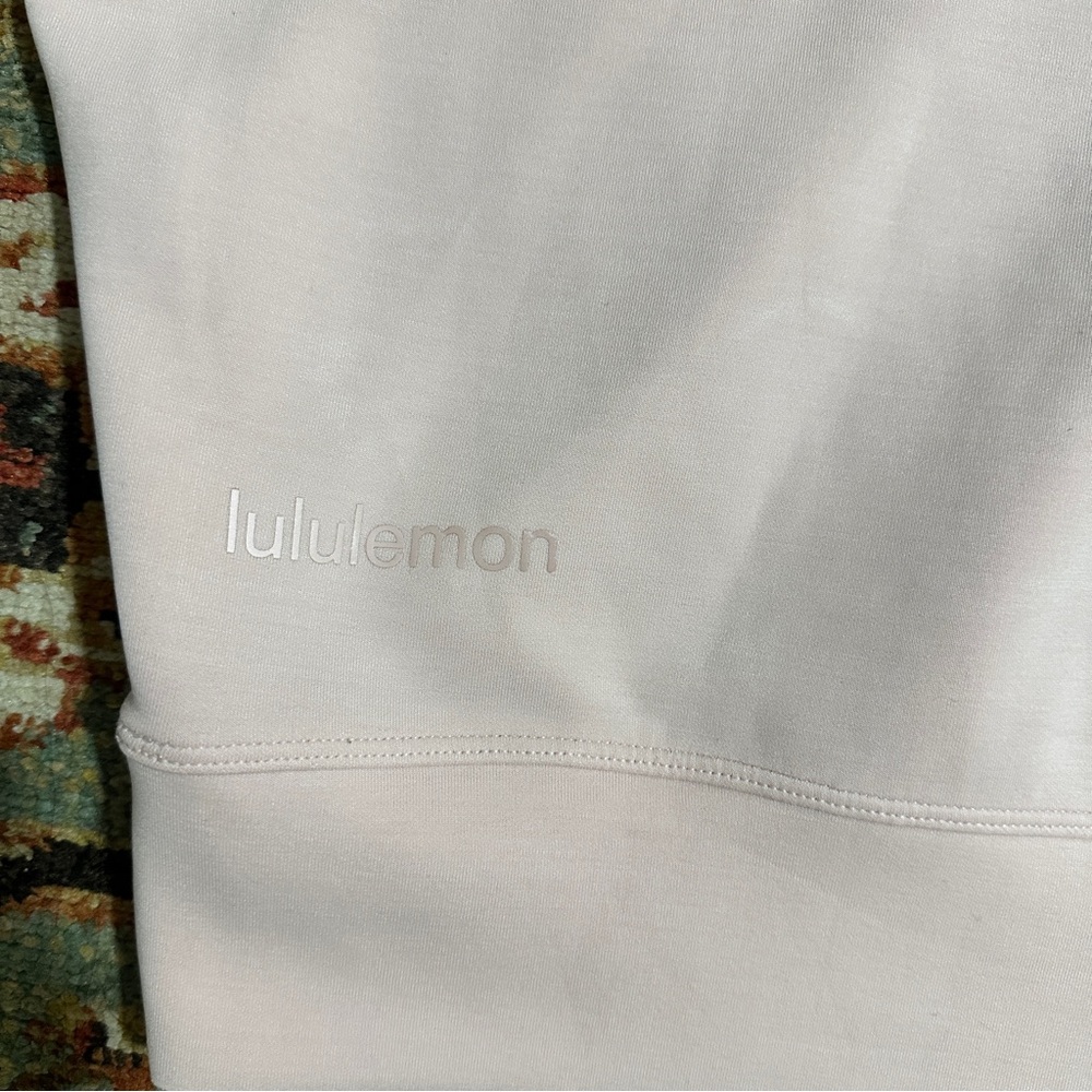 Lululemon Softstreme Perfectly Oversized Cropped Crew - Picture 9 of 9